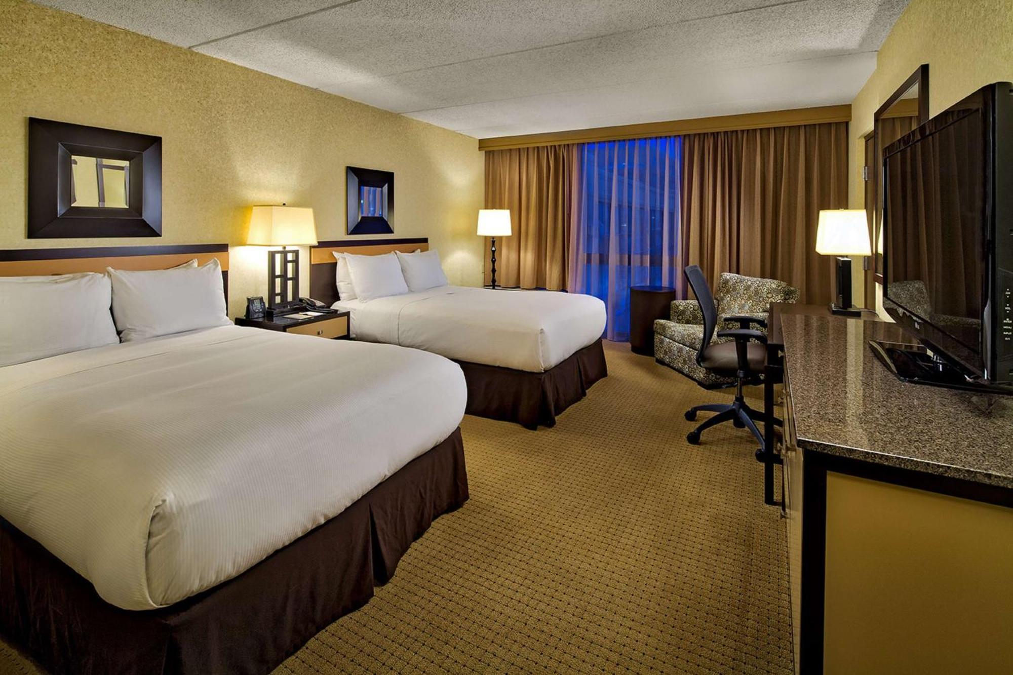 Doubletree By Hilton Chicago - Arlington Heights Hotel Екстериор снимка